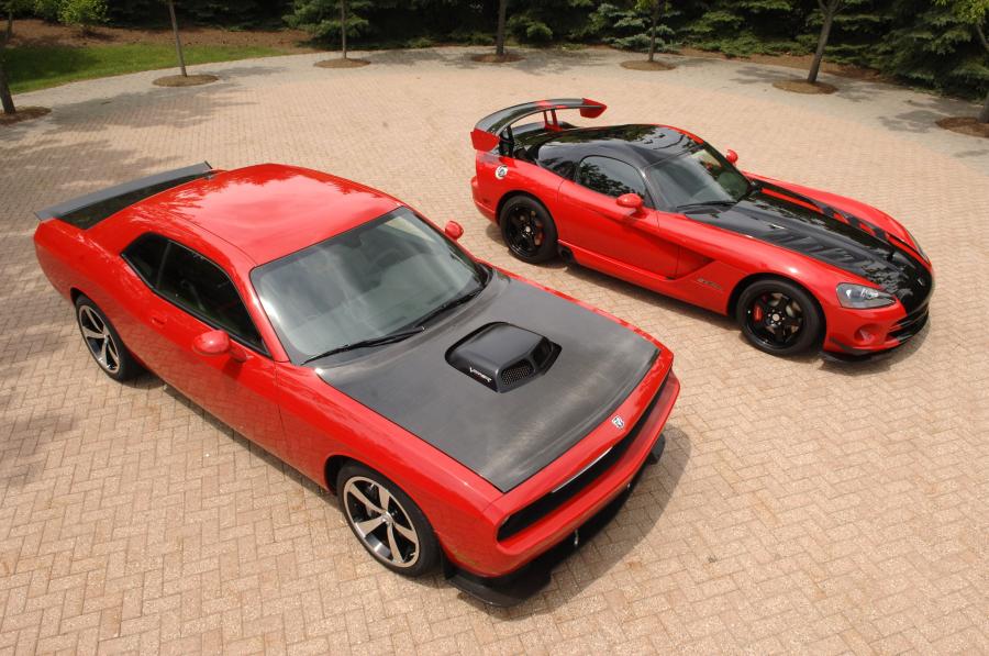  Dodge Challenger SRT10 Concept (LC) 2008 года  (фото 10 из 11)